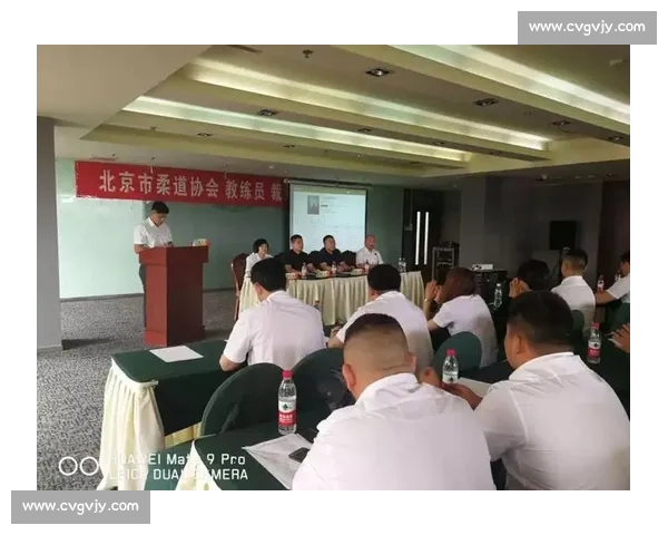 柔道比赛判罚引发争议引运动员与裁判公正性讨论