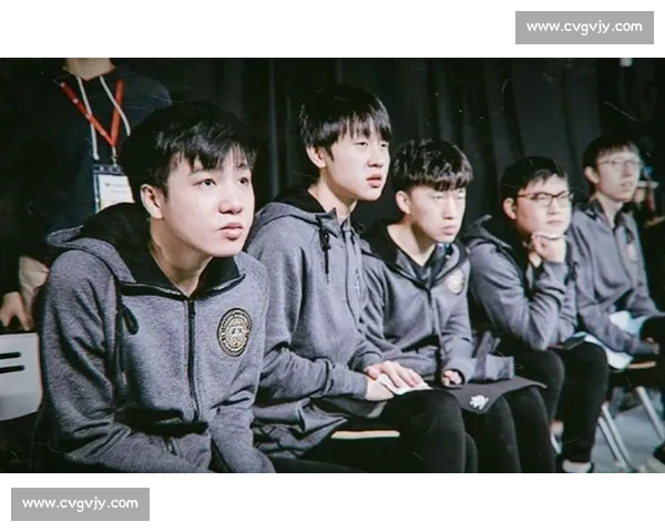 RNG对战SKT经典回顾精彩瞬间揭晓战术博弈与顶级操作的巅峰对决
