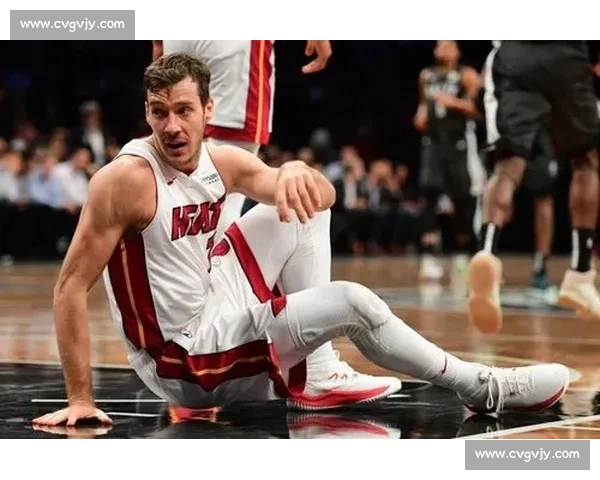 林书豪近期表现出色带领球队连续获胜 展现领袖风范和关键时刻的冷静